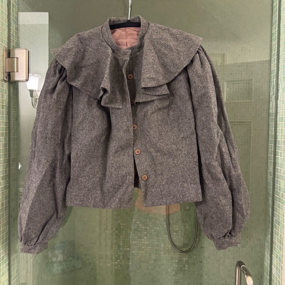 Vintage Wool Ruffle Collar Elegant Gray Women's Jacket S